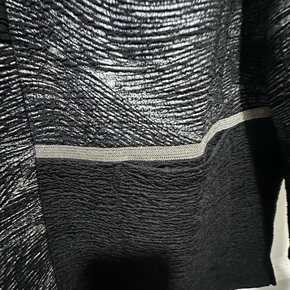 IC by Connie K Top Blouse Women’s Black Tunic Lagenlook Artsy Zip Size Small - Picture 3 of 6